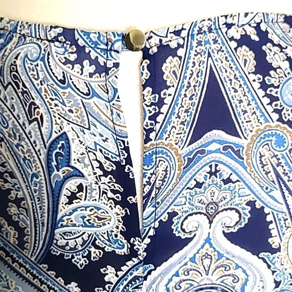 Sami & Jo Light Blue & Navy Blue Top with Criss-Cross Lattice Neckline, Size 1X - Picture 7 of 9